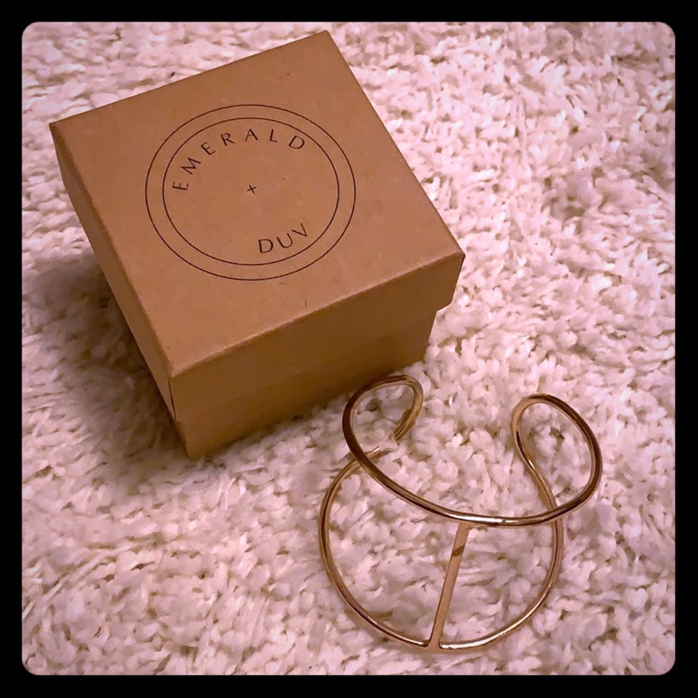 Emerald + Duv gold cuff bracelet - Picture 1 of 1